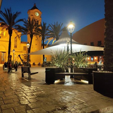 Apartamento Plaza De La Iglesia Дельтебре Экстерьер фото