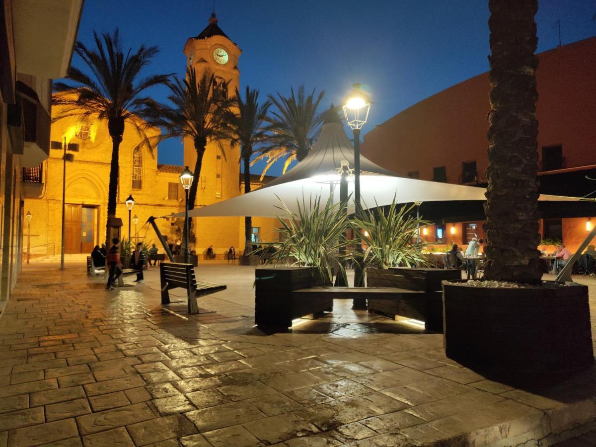 Apartamento Plaza De La Iglesia Дельтебре Экстерьер фото