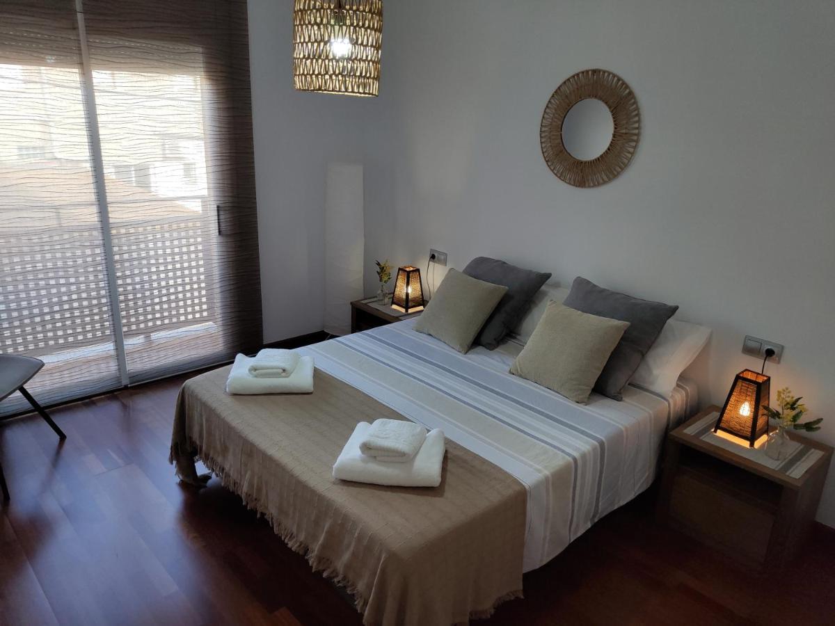 Apartamento Plaza De La Iglesia Дельтебре Экстерьер фото