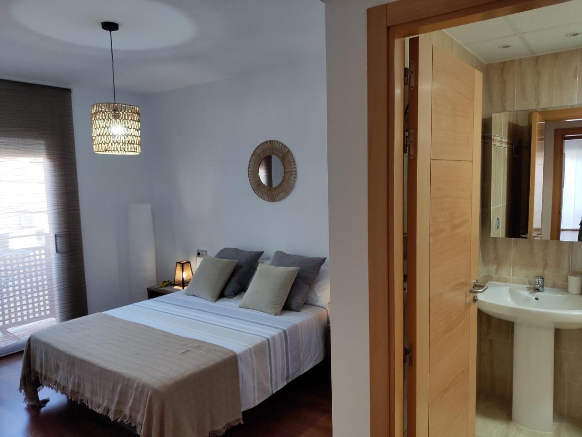 Apartamento Plaza De La Iglesia Дельтебре Экстерьер фото