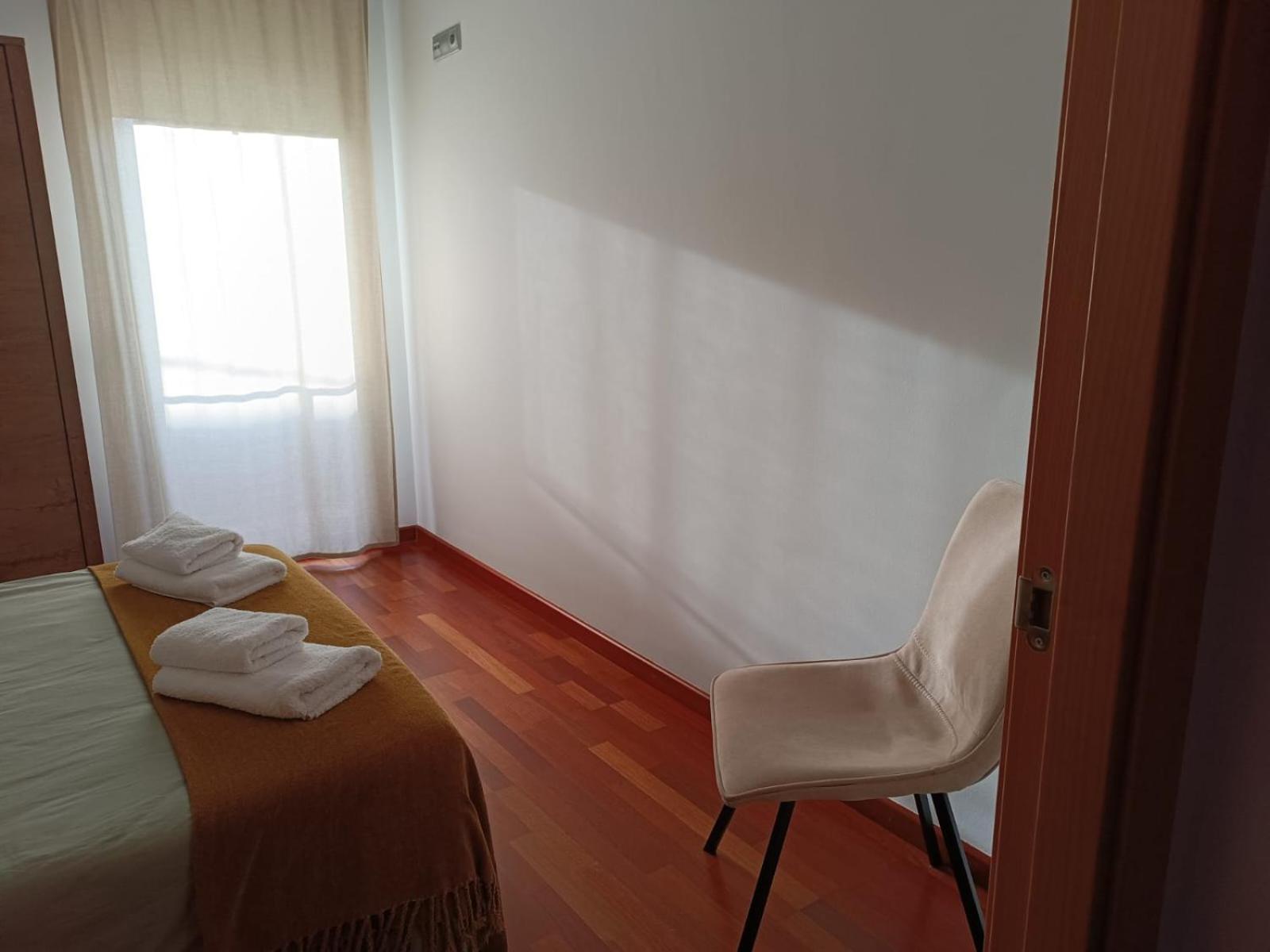 Apartamento Plaza De La Iglesia Дельтебре Экстерьер фото